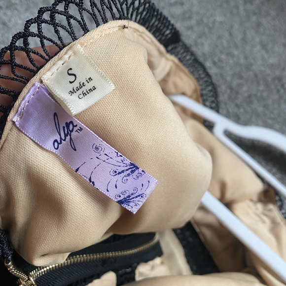 Black lace Cocktail dress - Picture 2 of 3